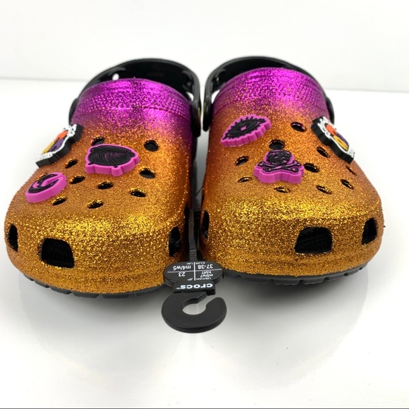 CROCS Classic Disney Hocus Pocus Clogs - Picture 3 of 15